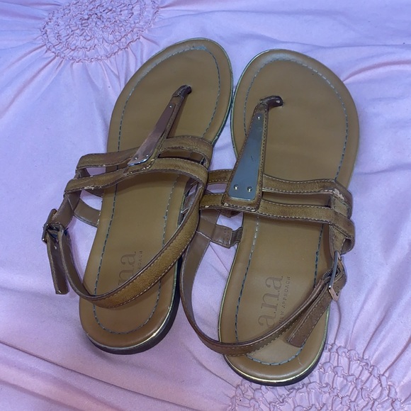 a.n.a brown sandals // size 8 - Picture 3 of 4